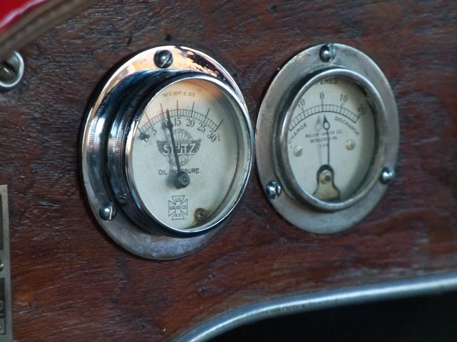 Панель приборов Stutz Model H 80 HP Touring 1920 года  (фото 19 из 32)